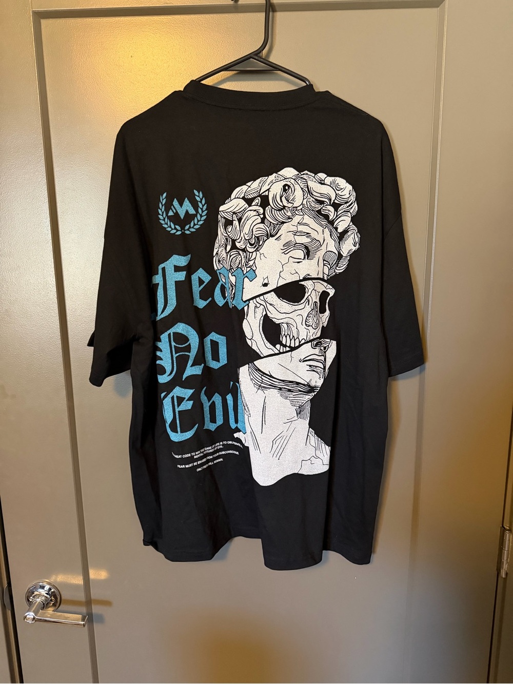 BUNDLE of 5 men’s gym shirts - Mentality & RATH Crew